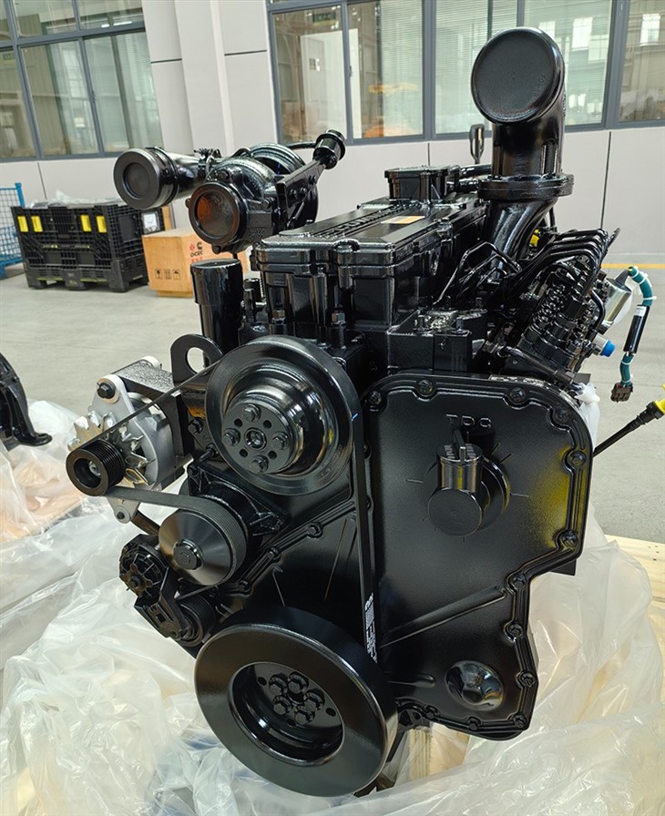Cummins 6LTAA8.9-C325 Vehicle Engine